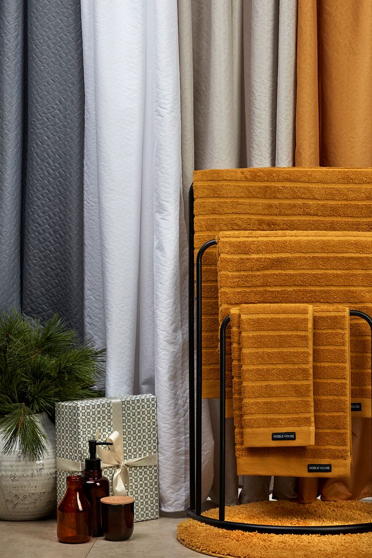 870384-28_1 Terry towel Novalie.jpg