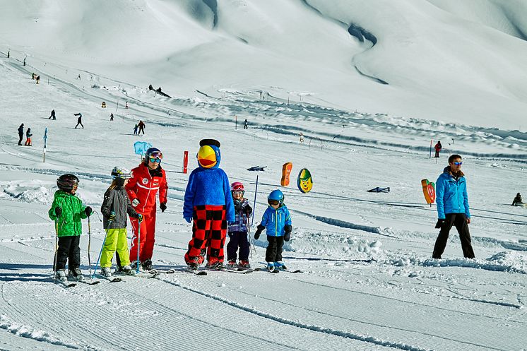 Globi-Ski_Adelboden_Engstligenalp_Martin Germann_©Tourismus Adelboden-Lenk-Kandersteg