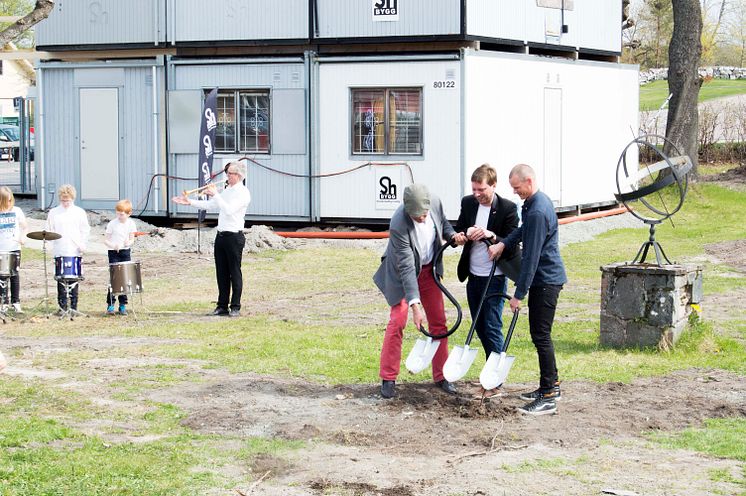 Första spadtaget av kulturhus Storbrunn tas 
