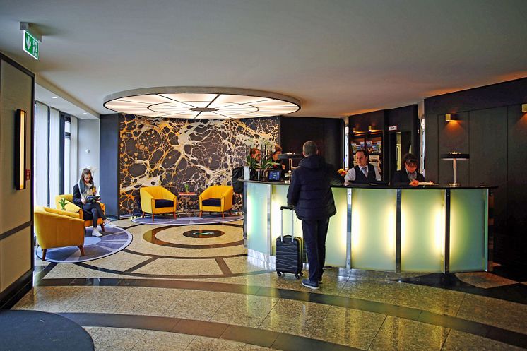 Lobby des Seaside Park Hotels am Willy-Brandt-Platz in Leipzig