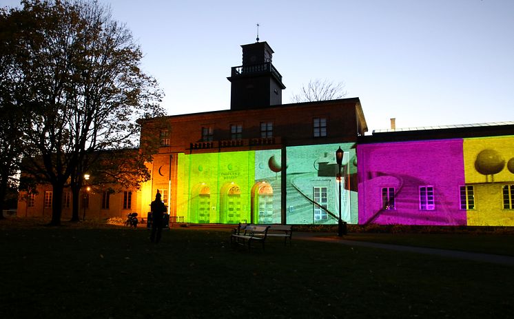 Floating / Sven Påhlsson på Vigelandmuseets fasade