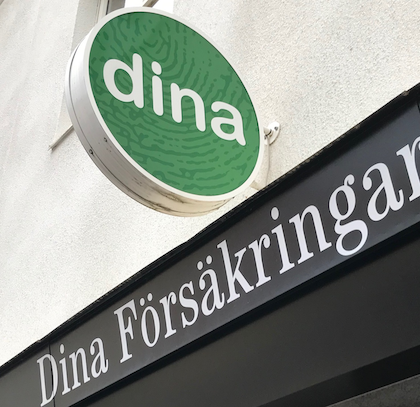 Dina Försäkringar skylt