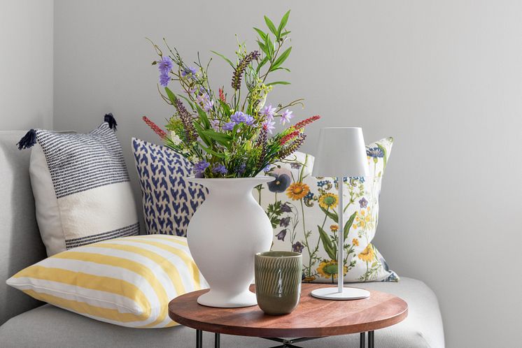 Rusta_2025_S2_cushions_Molly_lamp_Tolosa-I.jpg
