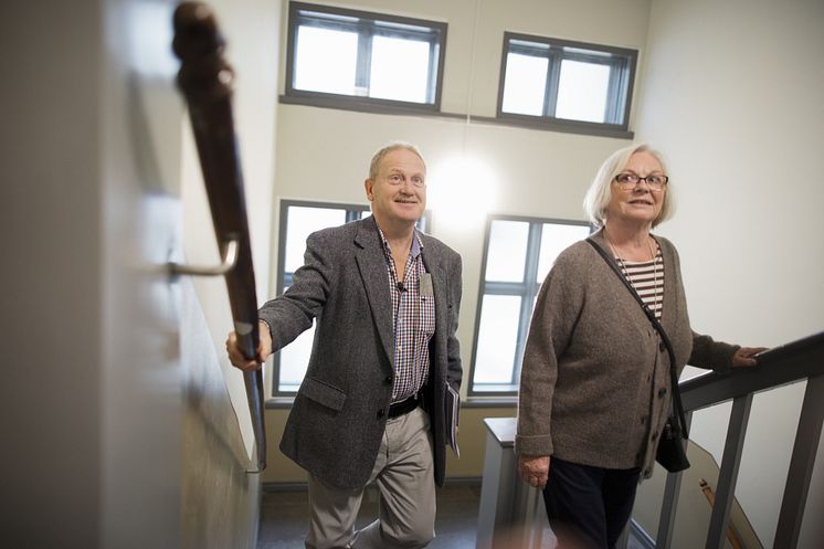 Mathias Cramér och hans fru Marilyn Cramér i Wenngrenska Huset - 1.jpg