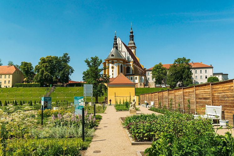 Klostergarten_Neuzelle_C_TMB_Fotoarchiv_Steffen_Lehmann