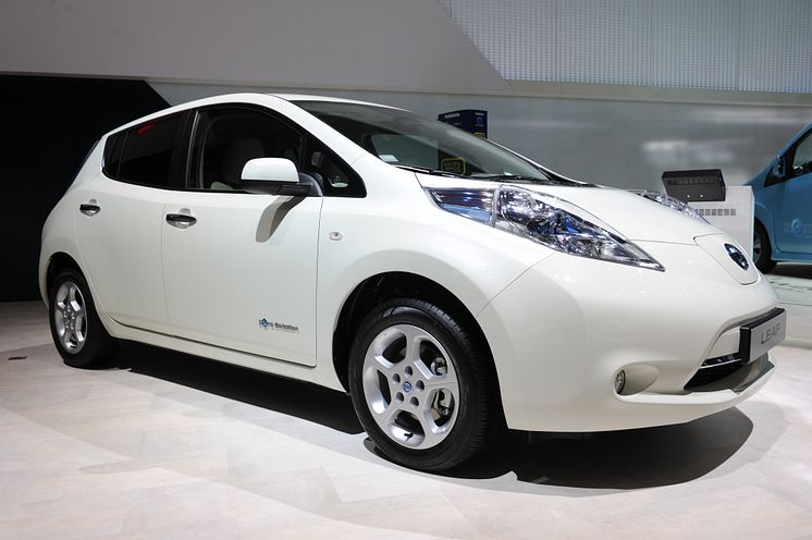 Nissan Leaf hvit