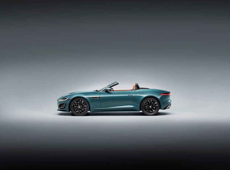 1304_HPin_Jag_F-type_Drophead_Profile_v4b_5k.jpg