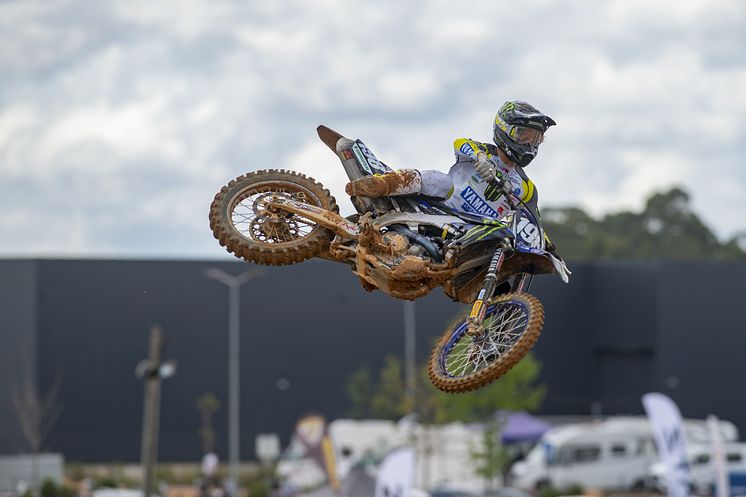 2023043002_016xx_MXGP_Rd4_ベニスタント選手_4000