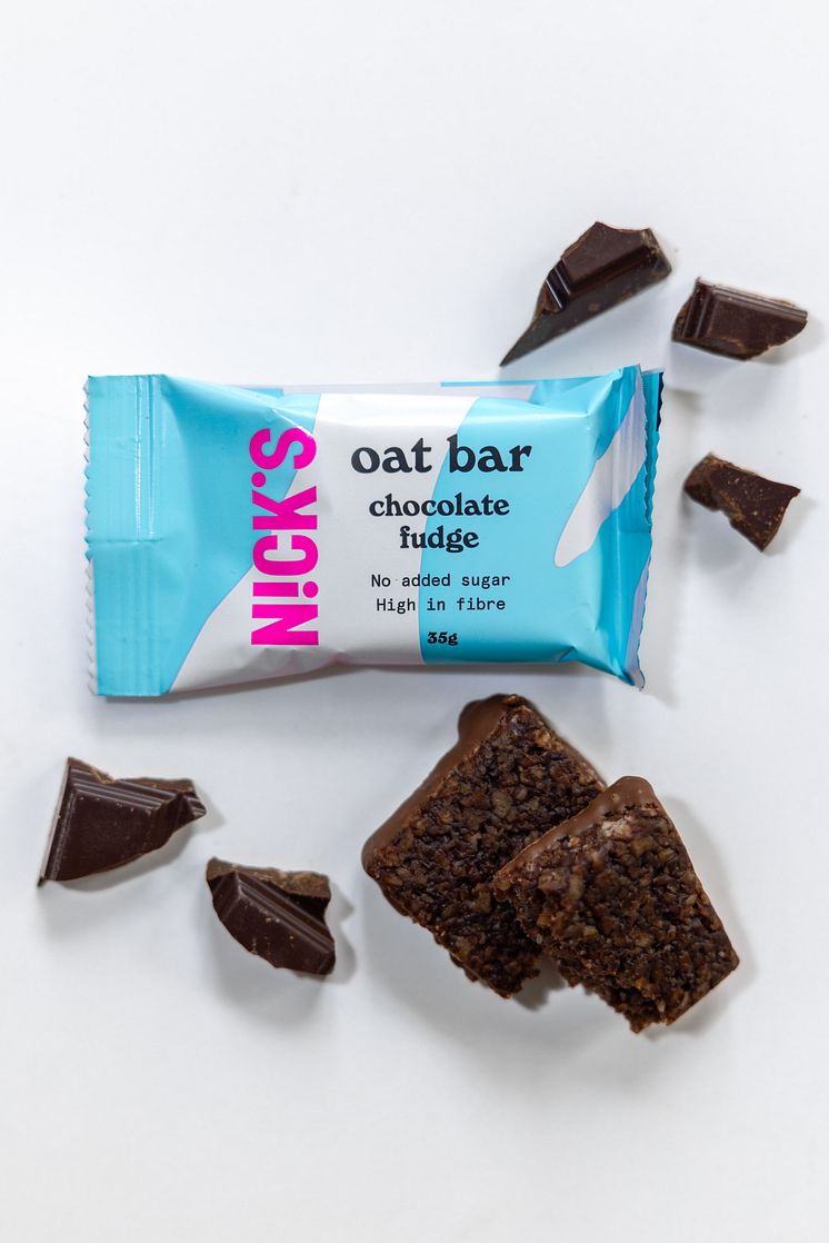 oat bar chocolate fudge (1).jpg