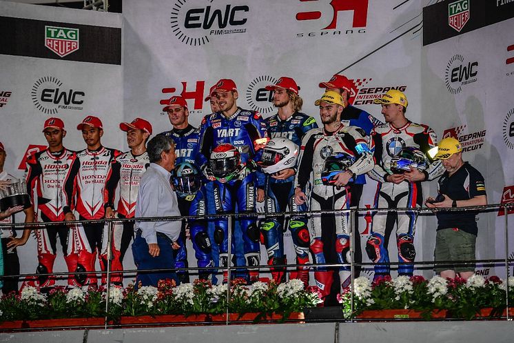 2019121602_001xx_EWC_Rd2_YART_Yamaha_EWC_Official_Team_4000