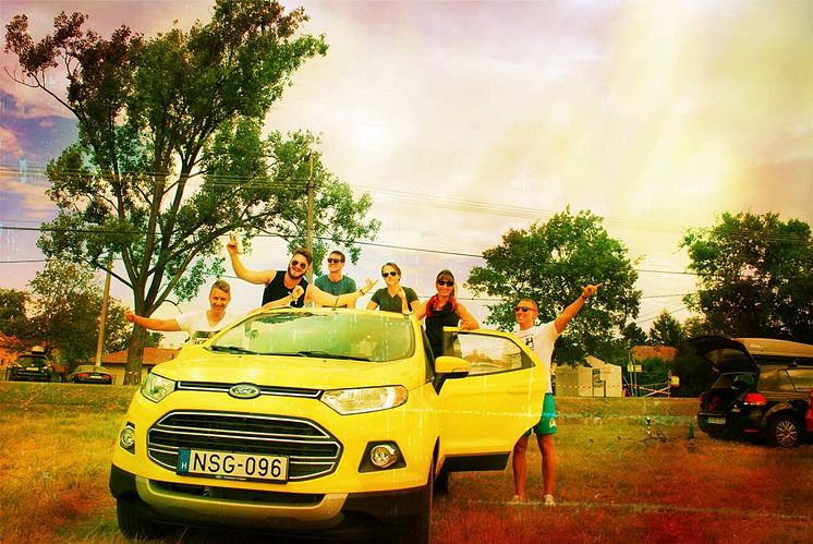 Ilyen autót még biztos nem láttál a magyar utakon! A Ford beszállt a balatoni turizmus népszerűsítésébe; a vadonatúj Ford EcoSport szállítja mindenhová a Balaton Száguldó Riporterét