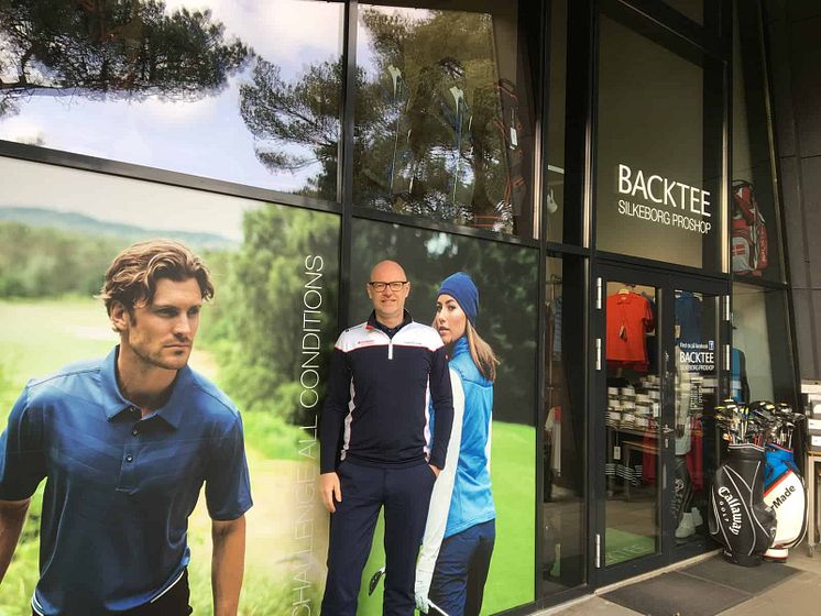 Backtee golf clothing shop