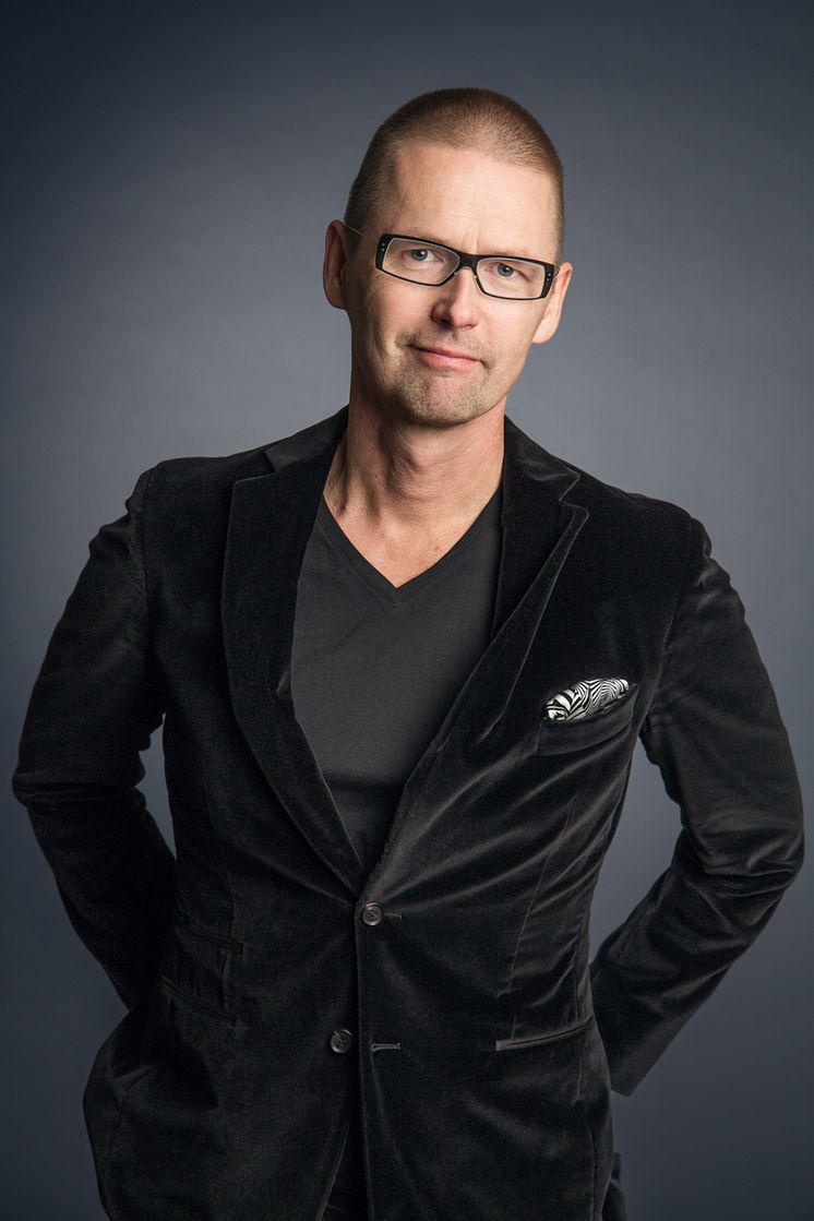 Ari-Kavaj-riabacke_webb_1280px_72dpi-8.jpg