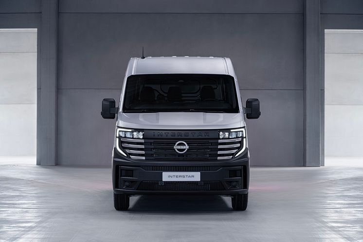 Nissan_Interstar_PK_EV_High_009