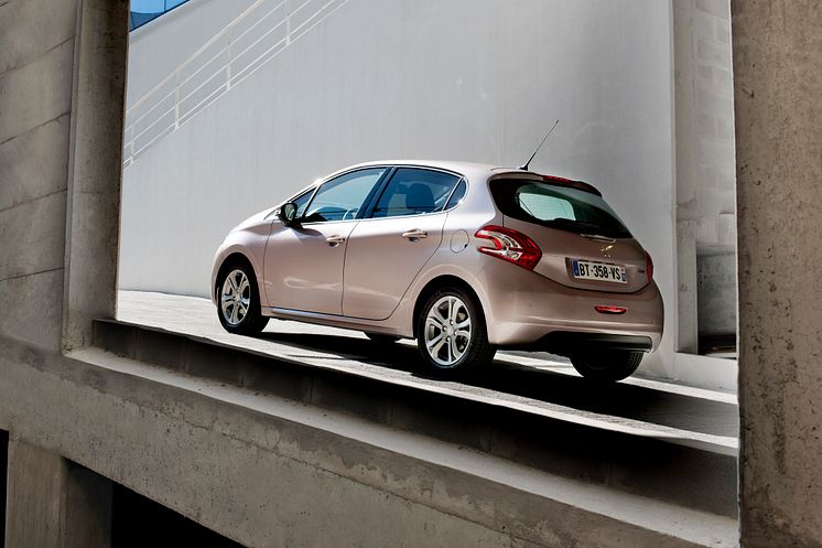 Peugeot 208 – nya generationens småbil