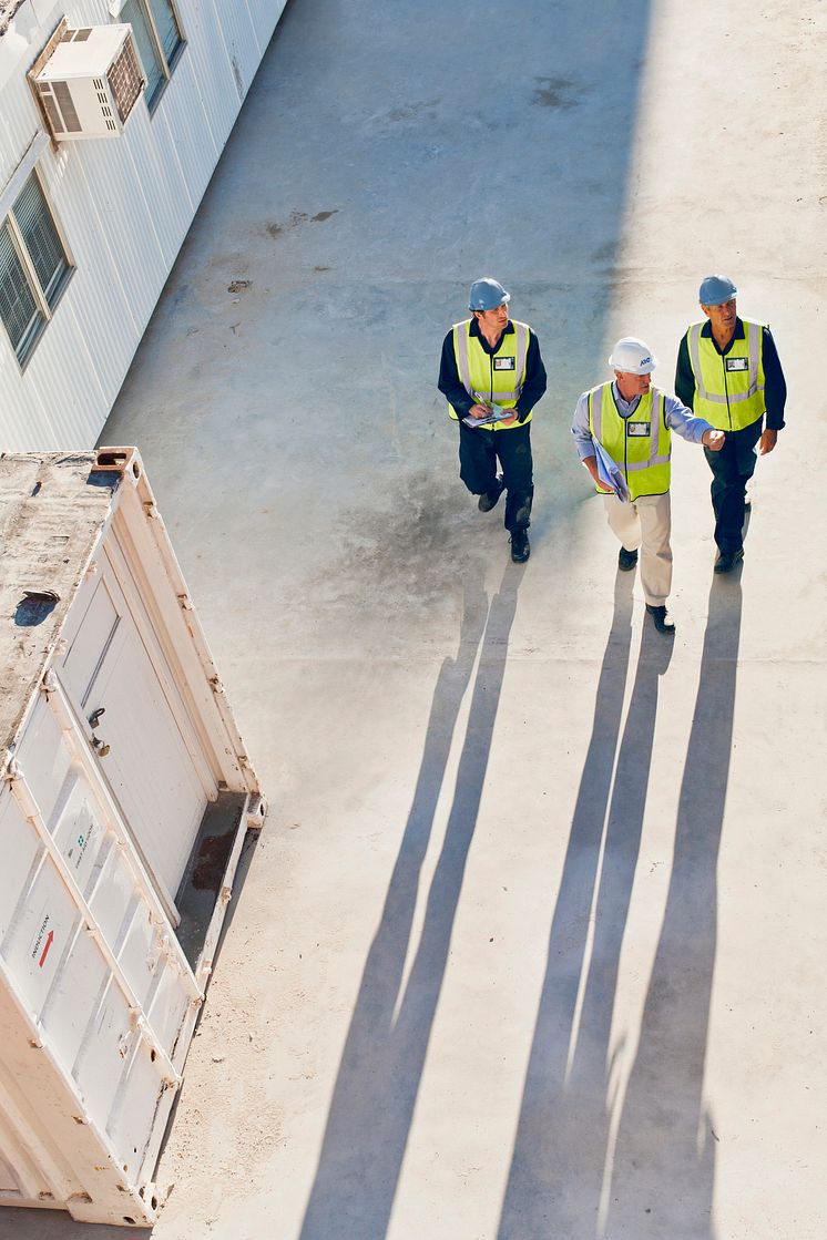 ARE 3 workers on site