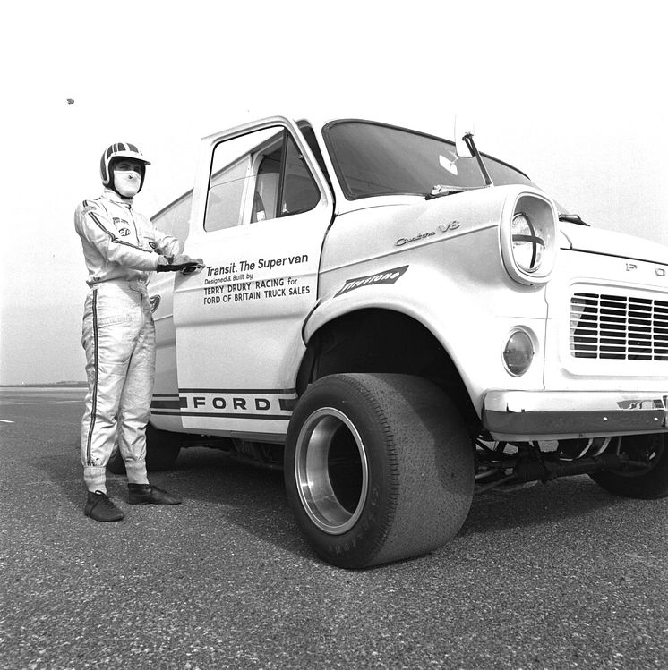 1971_SuperVan_1-2