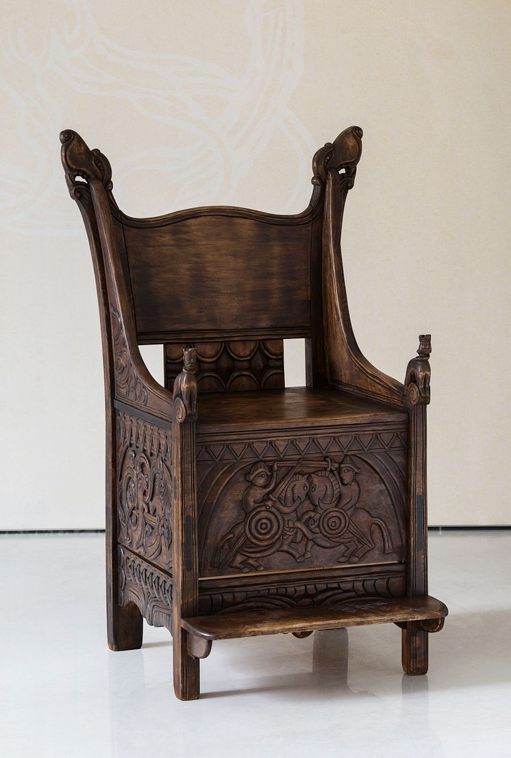 Makt og magi. Blakar-stolen fra 1200-tallet (kopi)