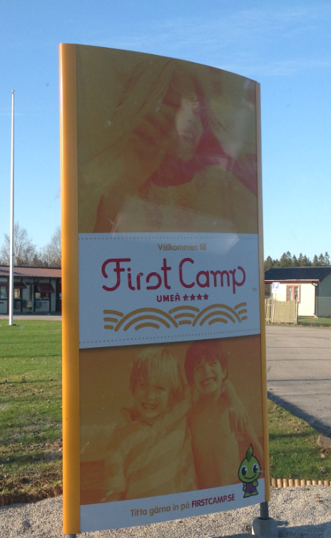 Hoppkuddemontering hos First Camp, Umeå