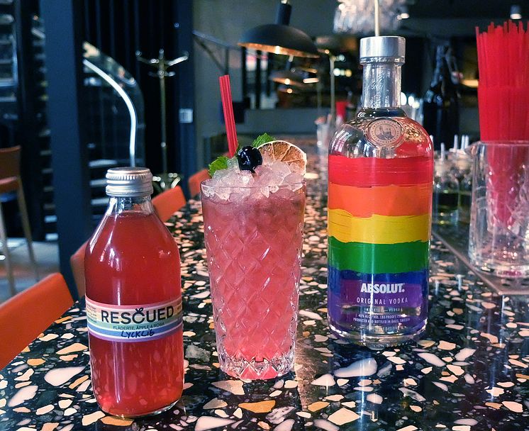 Absolut Rescued Lycklig med Absolut Rainbow