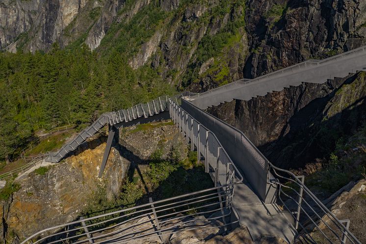 Vøringsfossen. Staircase bridge. Harald Chritian Eiken - vmproduksjon.no