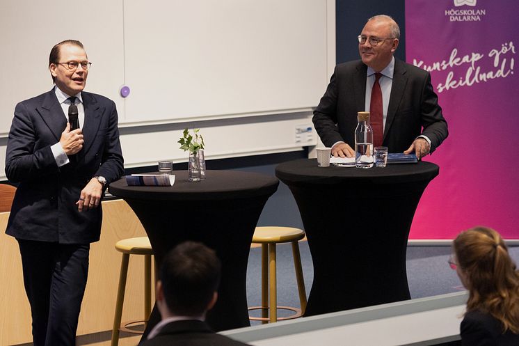 Prins Daniel och Håkan Buske ordförande i IVA´s näringslivsråd.jpg