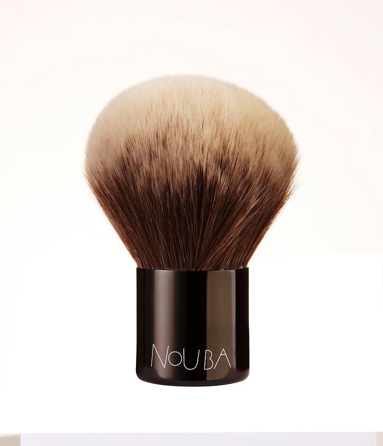 KABUKI BRUSH