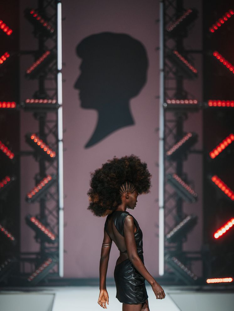 HAIRbySKPro_Collection Show_RobinSchmiedebachPhoto_20250413-191027.jpg