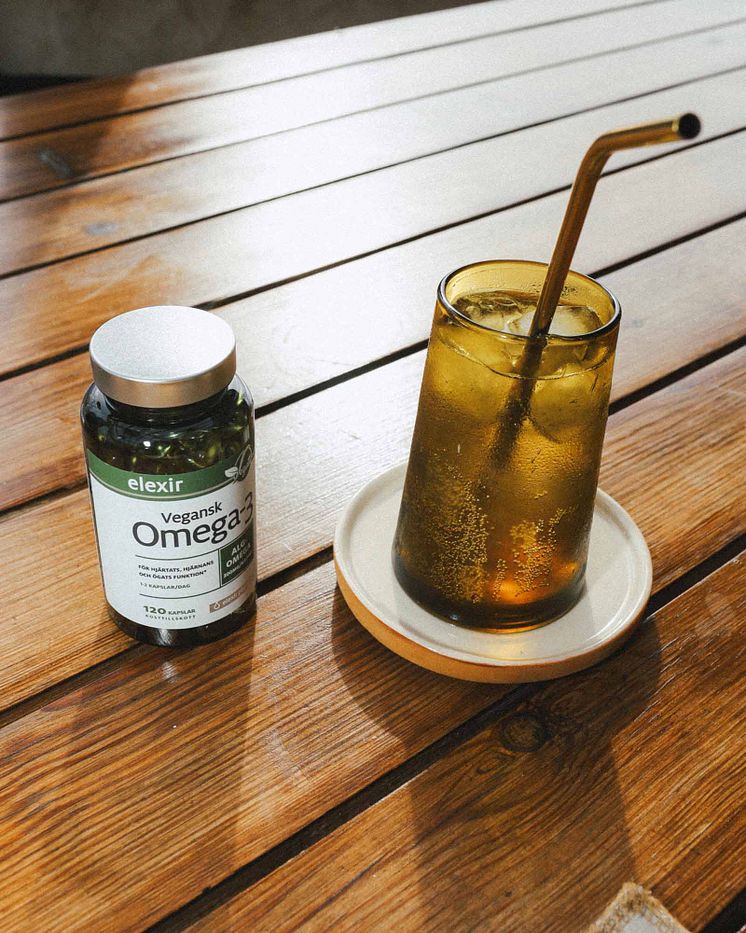 Product_ Split Banner _ Image Block (mobile_desktop)_Vegansk_Omega3.jpg