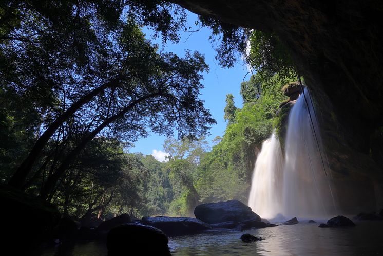 Canon RF20mmF1_4LVCM_Waterfall_Sample_CINC_073A1306[1].jpg