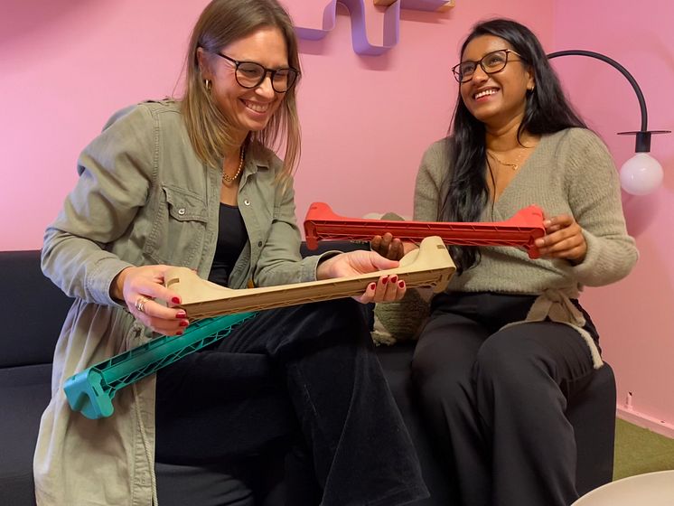 Sara Georgsson & Nazmun Sultana.jpg