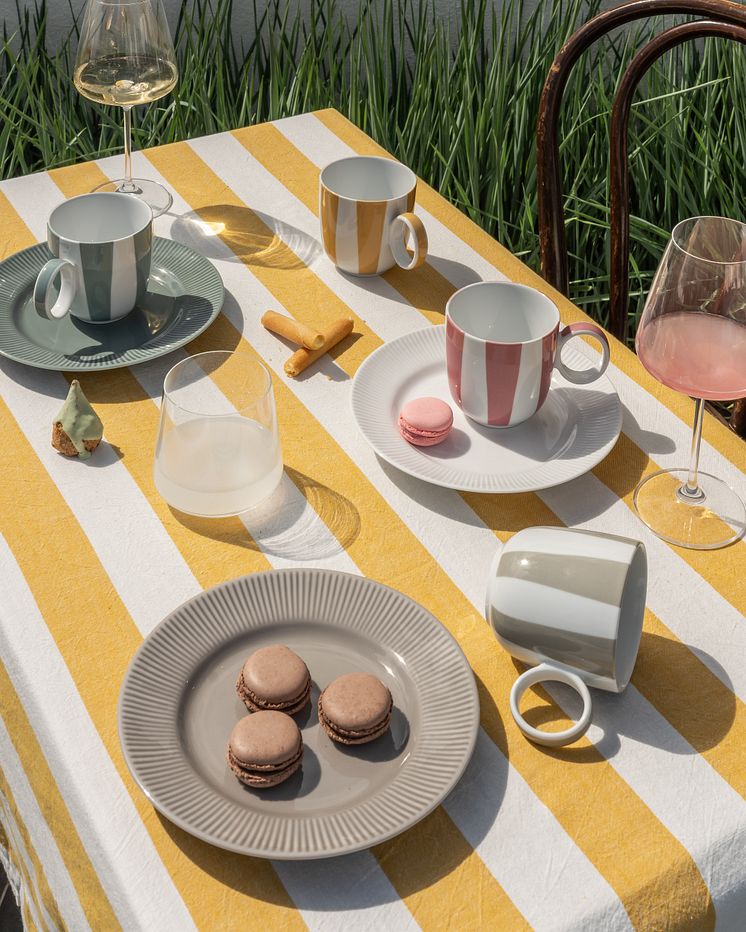 Riviera muggar 32 cl och Nordic Dawn assietter 21 cm