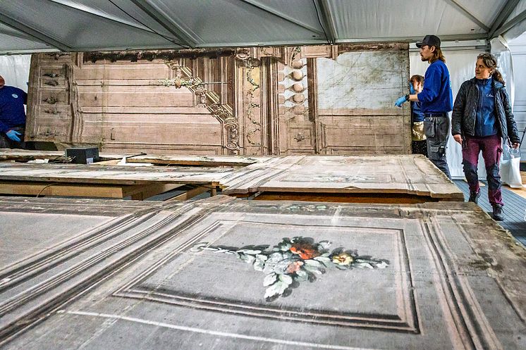 Konservering av originalkulisserna på Drottningholms Slottsteater