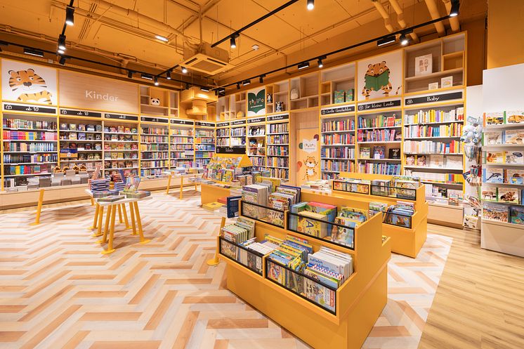 Der neue Kinderbereich der Thalia Buchhandlung in der PlusCity bietet Platz für kleine Geschichtenentdecker:innen.