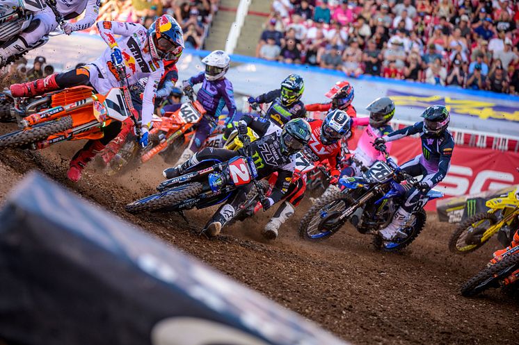 2025052103_003xx_Webb_Wins_Supercross_Title_in_Close_Contest_4000.jpg