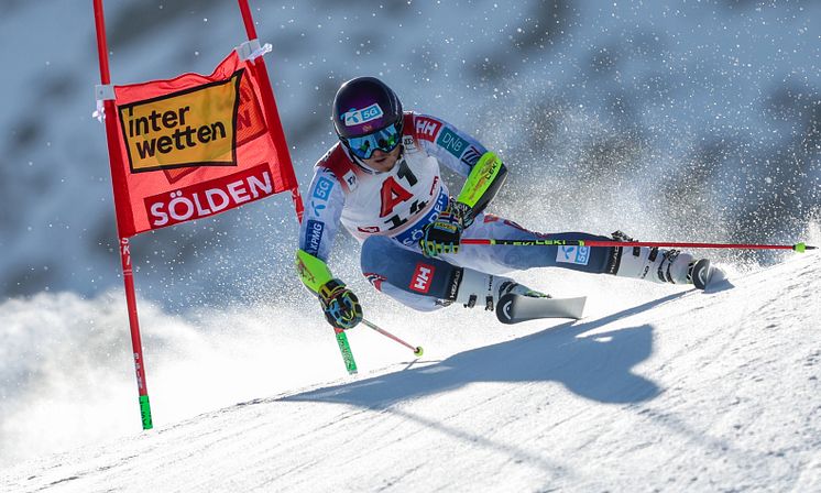 McGrath_Soelden_GS_2024_action.jpg