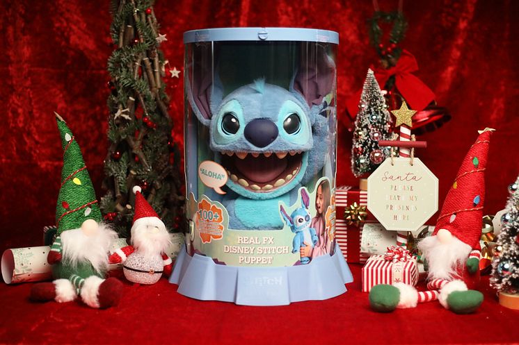 16 - RealFX Disney Stitch Puppetronic.JPG