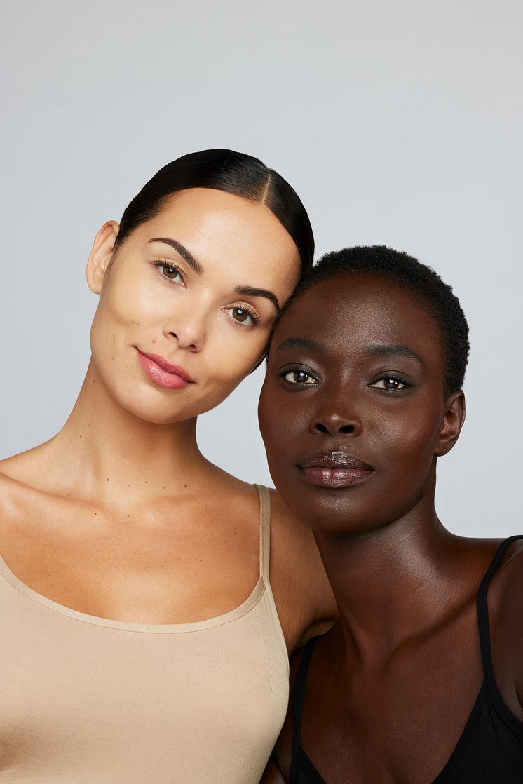 Jane Iredale Skintuition SPF 30 Radiance-Boosting Liquid Foundation