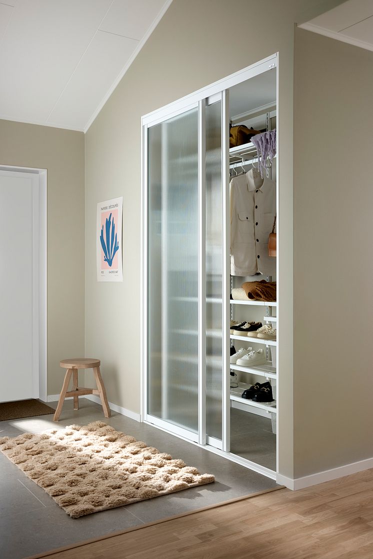 Elfa_Interior_Décor+_Slidingdoors_Artic_ReededGlass_24_12_12.jpg