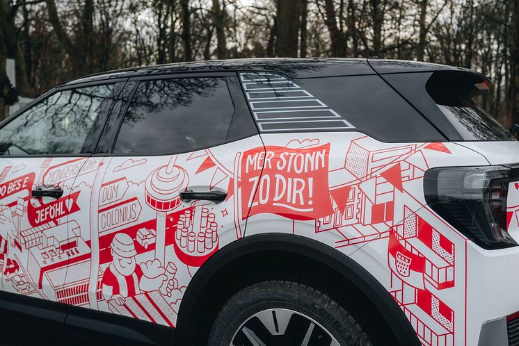 Ford und 1. FC Köln feiern 30-jährige Partnerschaft mit Ford Explorer im Köln-Design