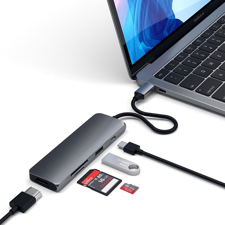 Satechi-USB-C-Multiport-Pro-1.jpg