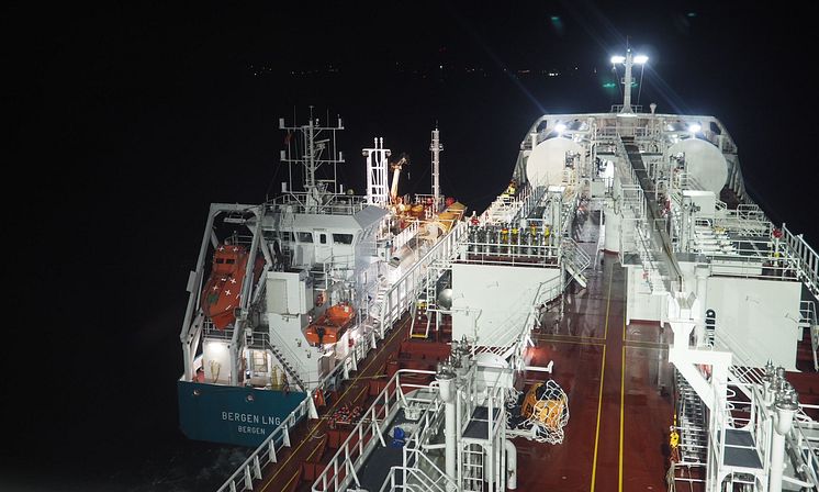 Fure Viken Bio-LNG bunkering 2.jpg