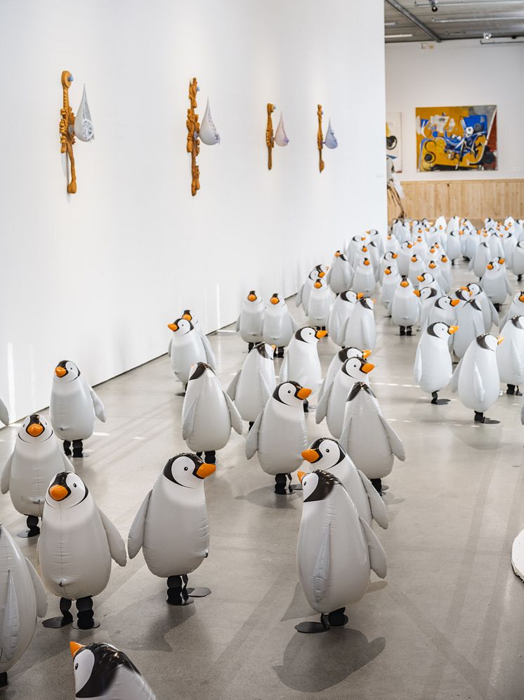 Installationsvy från utställningen Playa! på Bonniers Konsthall
