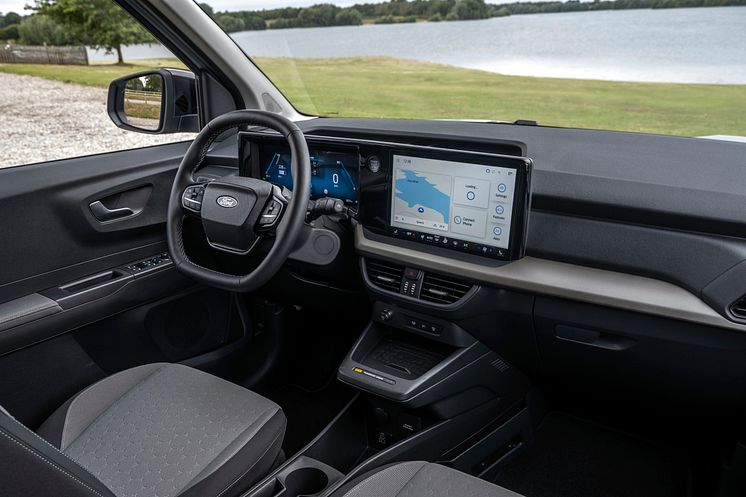 2024_FORD_E-Tourneo_Courier_24.jpg