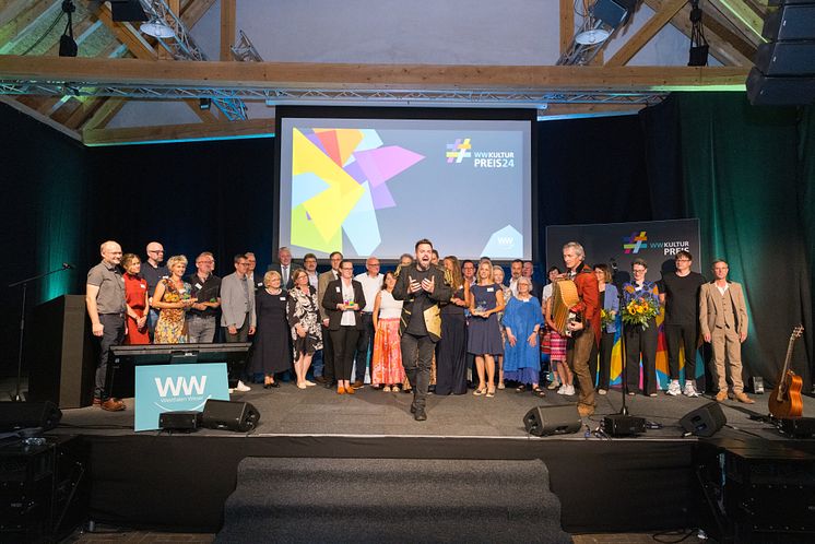 WWKulturpreis24-Hauptpreisträger und Band.jpg