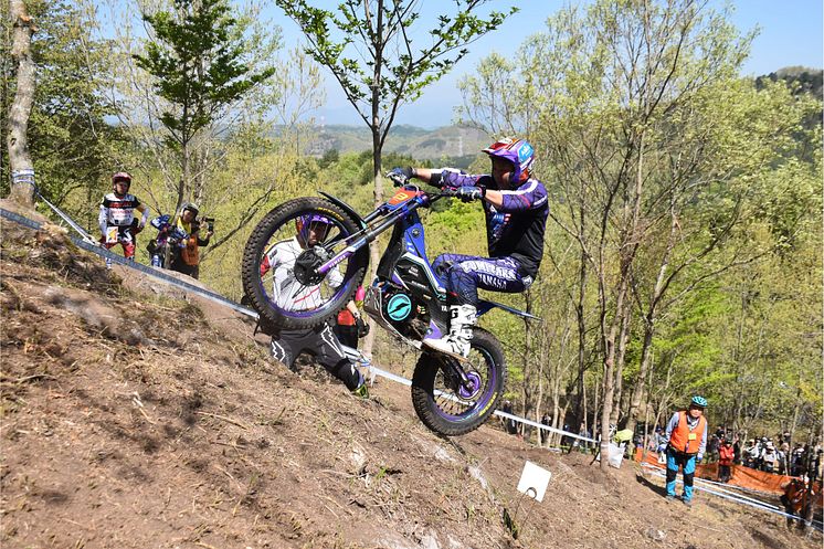 2025042804_009xx_JTR_Rd2_野崎選手_4000.jpg
