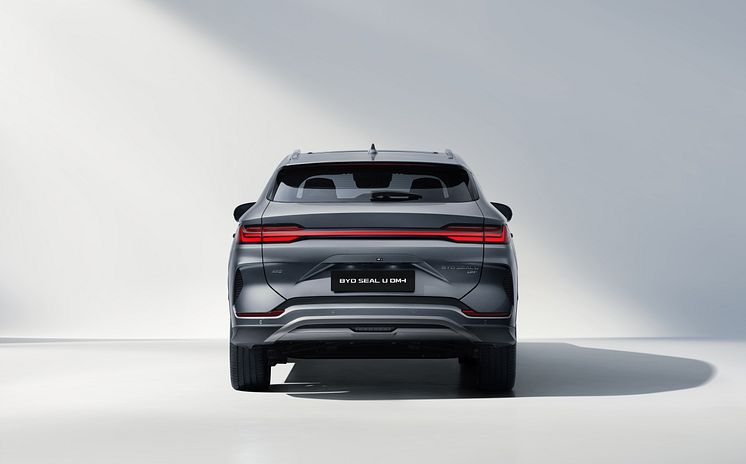 08、SEAL U DM-i_LHD_Exterior_Rear_download.jpg
