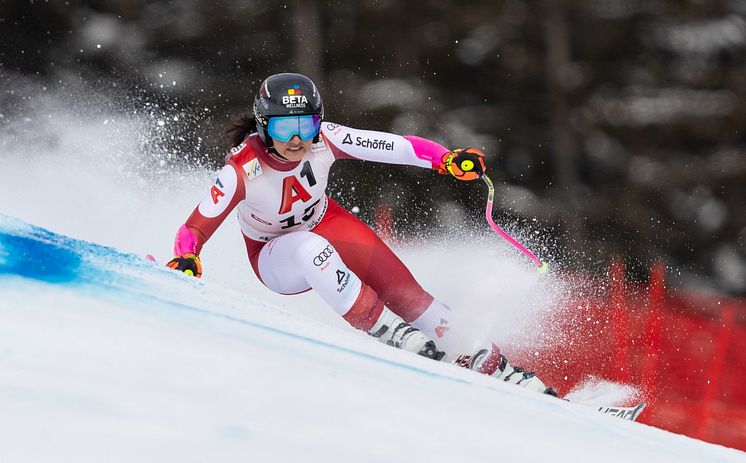 Venier_SuperG_StAnton_action_25.JPG