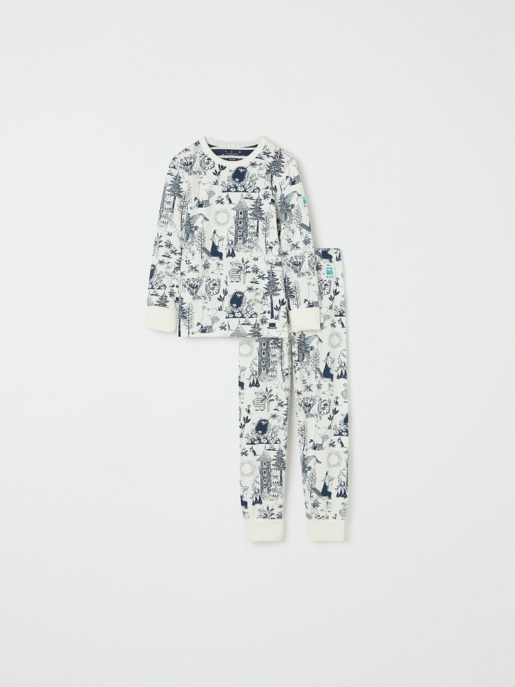 Pyjamas, strl 86-104, 449 kr. 
