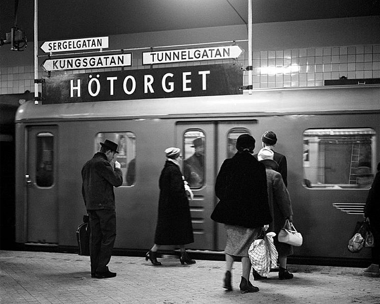 Hötorget tunnelbanestation i mitten av 1960-talet.jpg